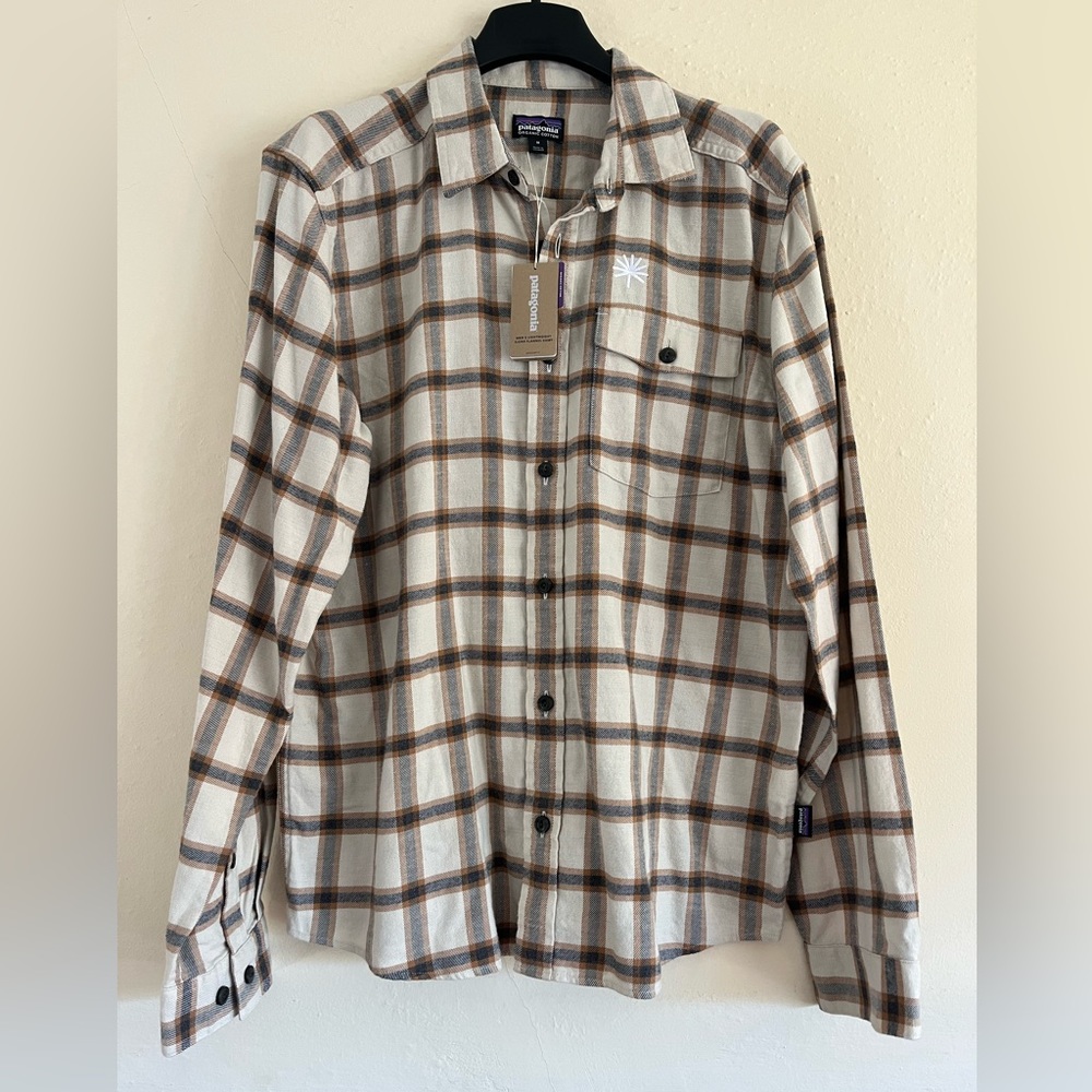 Men’s Patagonia Lightweight Fjord Flannel Shirt Medium